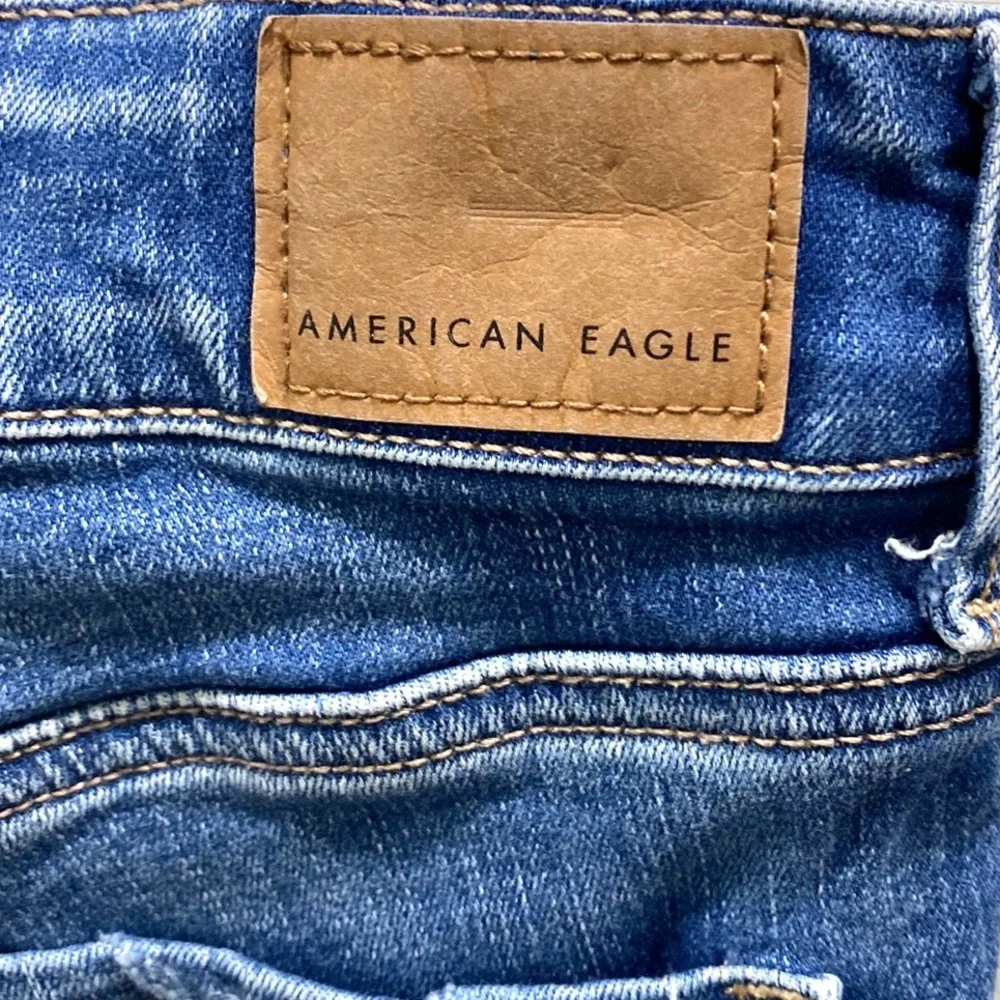 American Eagle Next Level Stretch HI-Rise Shortie SZ 4 Festival Boho Jean Shorts